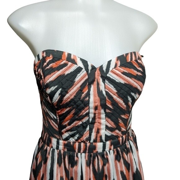 Guess Los Angeles Dress Size 6 Strapless Short A-Line Cocktail Abstract Peach - Picture 3 of 7